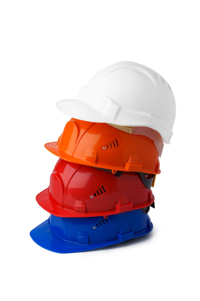 Choosing the Right Safety Helmet for UAE’s Harsh Weather Conditions
