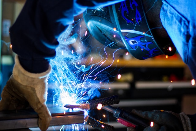 The Importance of Welding Goggles in the Workplace
